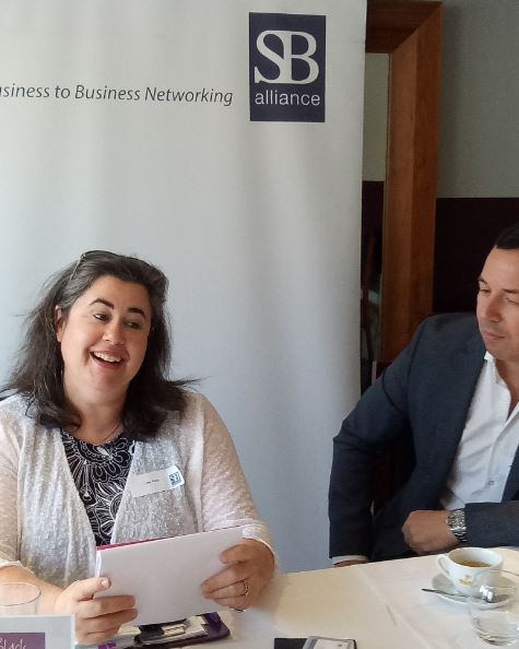 Lisa Penn_from_PennInk_Productions_shares_website_tips_at_an_SB alliance_networking_meeting_at_our Hatch End_group